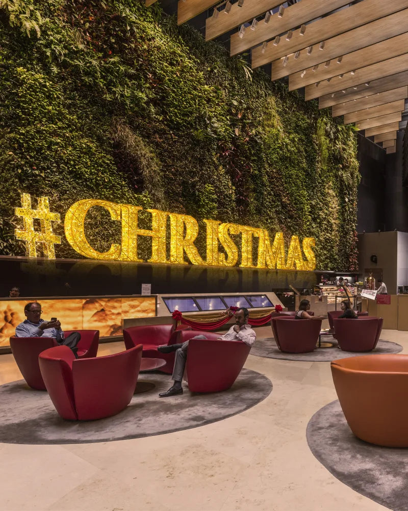 Leuchtbuchstaben aus Aluminium – goldene LED-Buchstaben für Außenbereiche