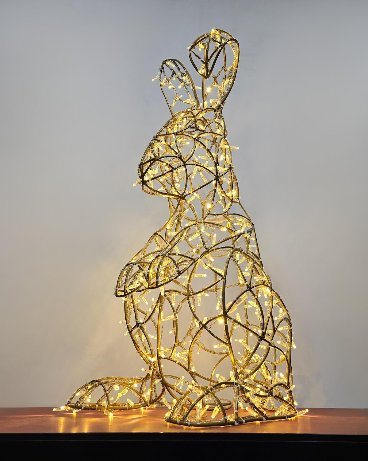Leuchtobjekt Hase – ein Sprung aus Licht
